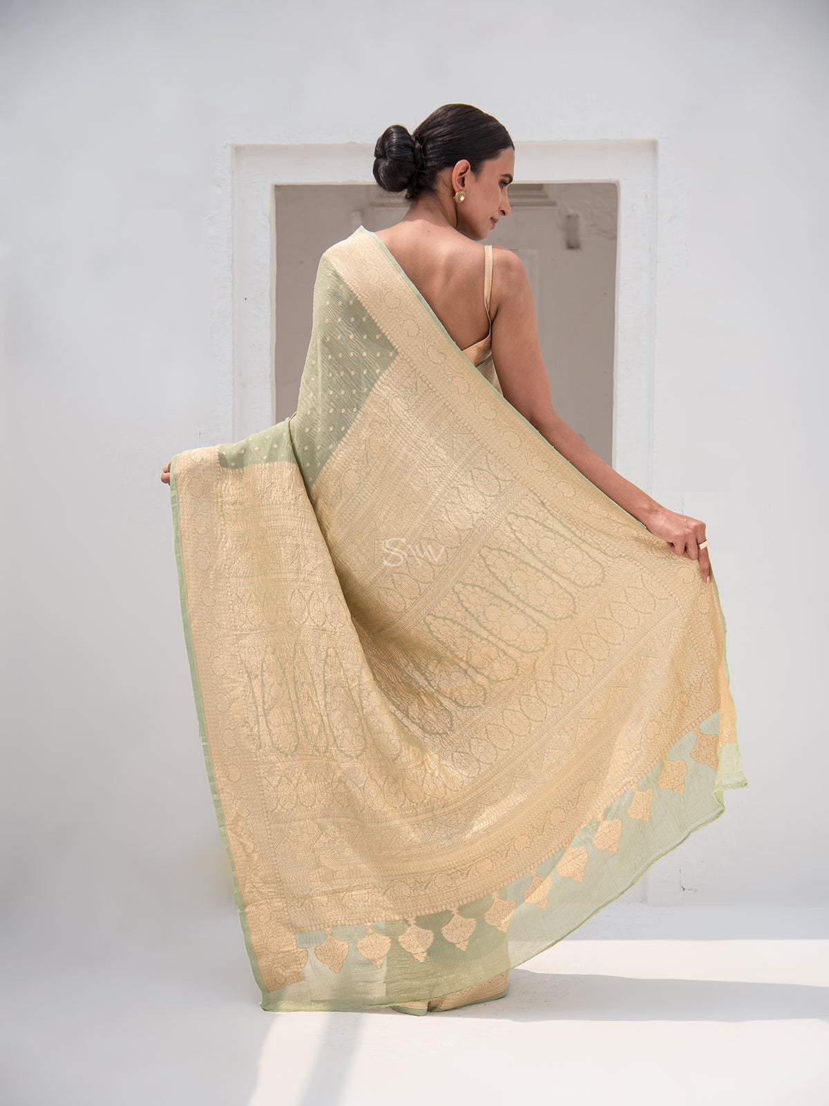 Moss Green Pure Crush Tissue Silk Handloom Banarasi Saree - Sacred Weaves