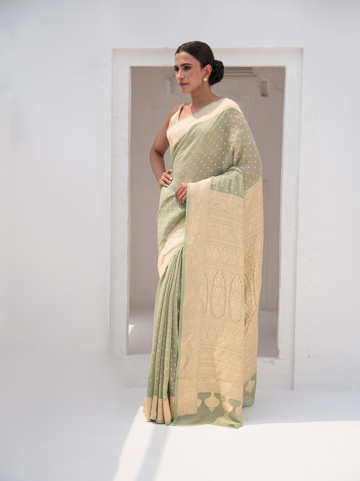 Moss Green Pure Crush Tissue Silk Handloom Banarasi Saree - Sacred Weaves