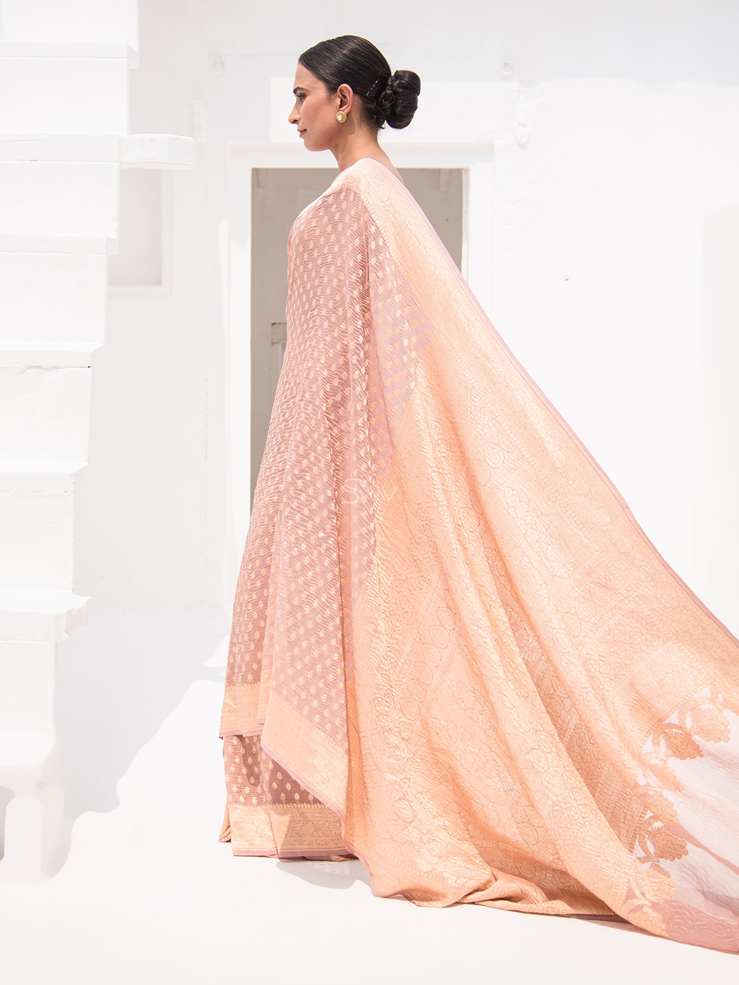 Pastel Mauve Pure Crush Tissue Silk Handloom Banarasi Saree - Sacred Weaves