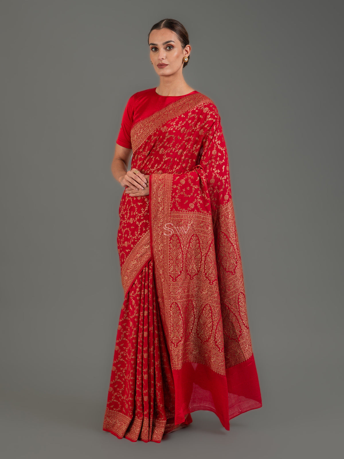 Red Jaal Crepe Silk Handloom Banarasi Saree - Sacred Weaves