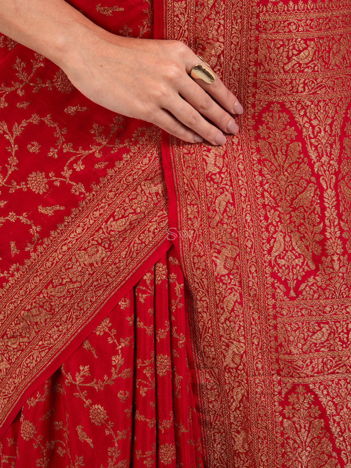 Red Jaal Crepe Silk Handloom Banarasi Saree - Sacred Weaves