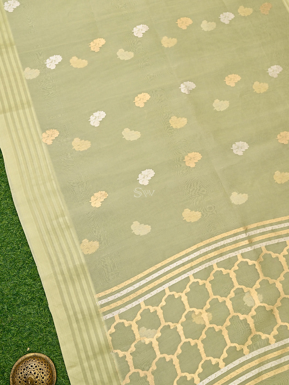 Moss Green Booti Organza Handloom Banarasi Saree - Sacred Weaves