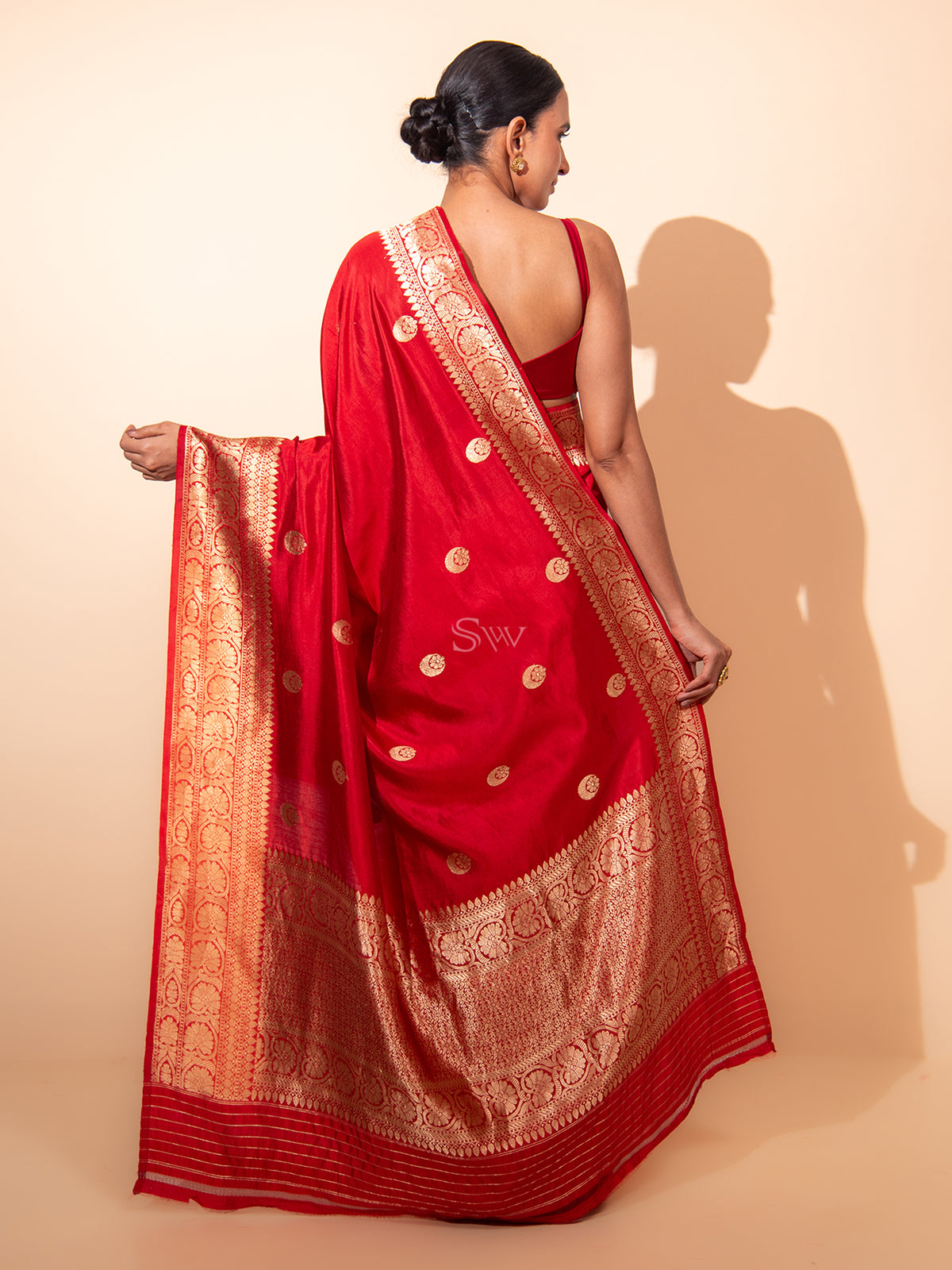 Red Booti Katan Silk Handloom Banarasi Saree
