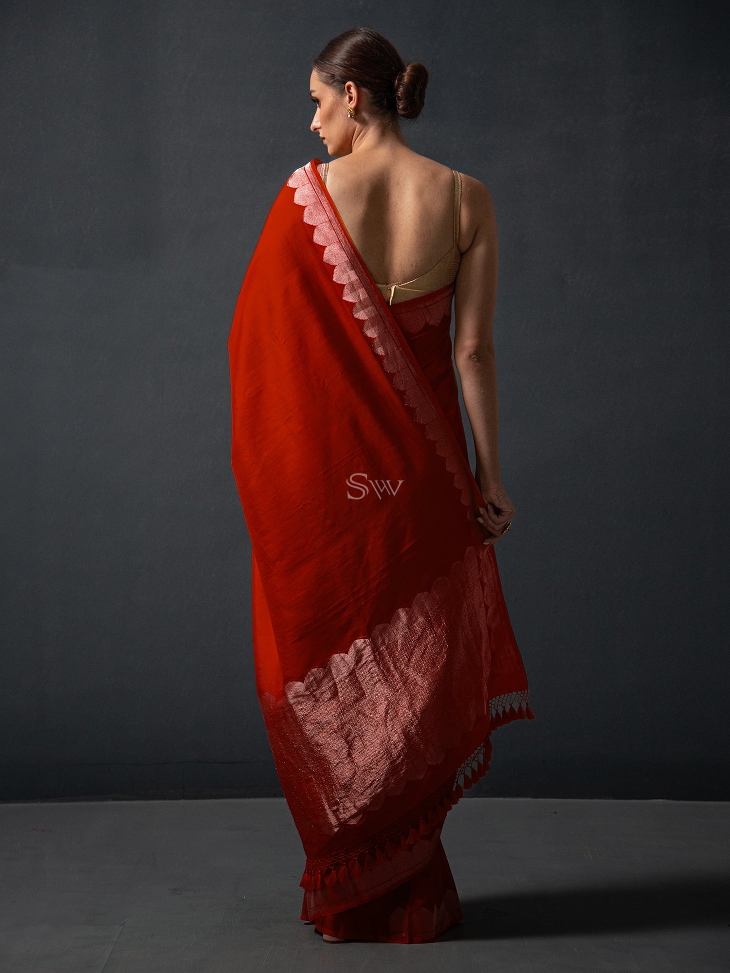 Red Plain Katan Silk Handloom Banarasi Saree - Sacred Weaves