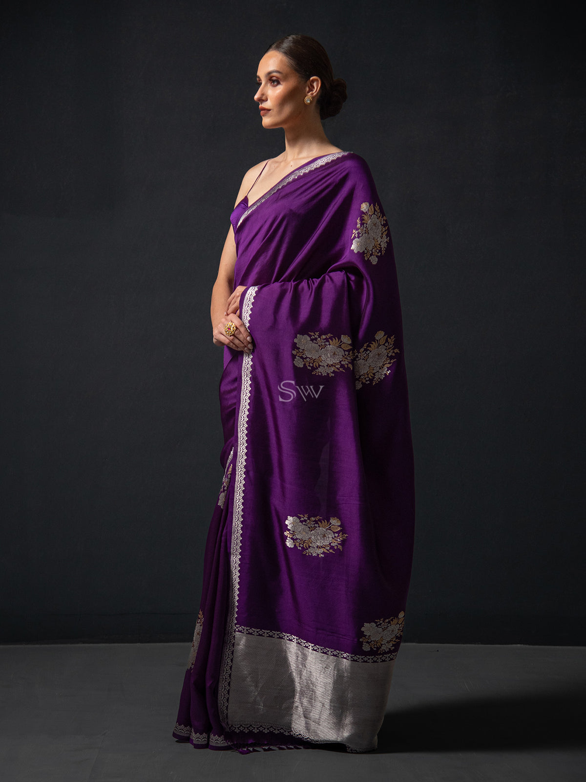 Purple Boota Organza Silk Handloom Banarasi Saree - Sacred Weaves