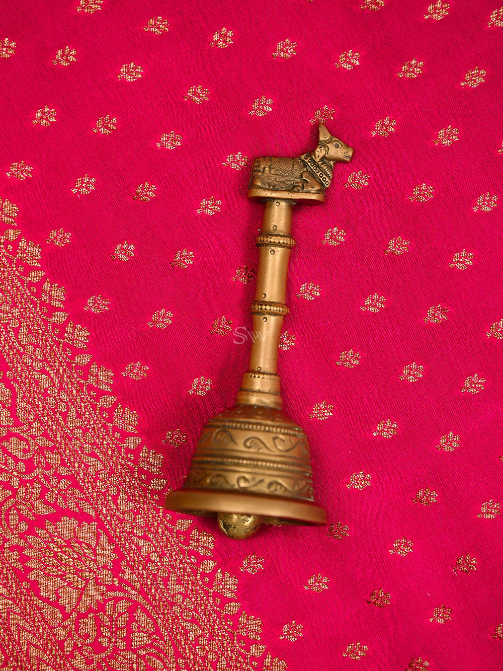 Magenta Booti Crepe Silk Handloom Banarasi Saree - Sacred Weaves