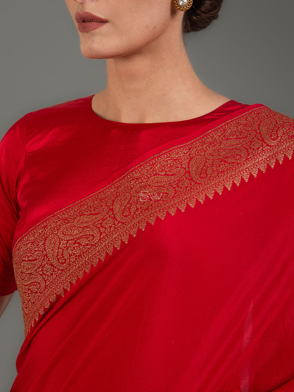 Red Plain Crepe Silk Handloom Banarasi Saree - Sacred Weaves