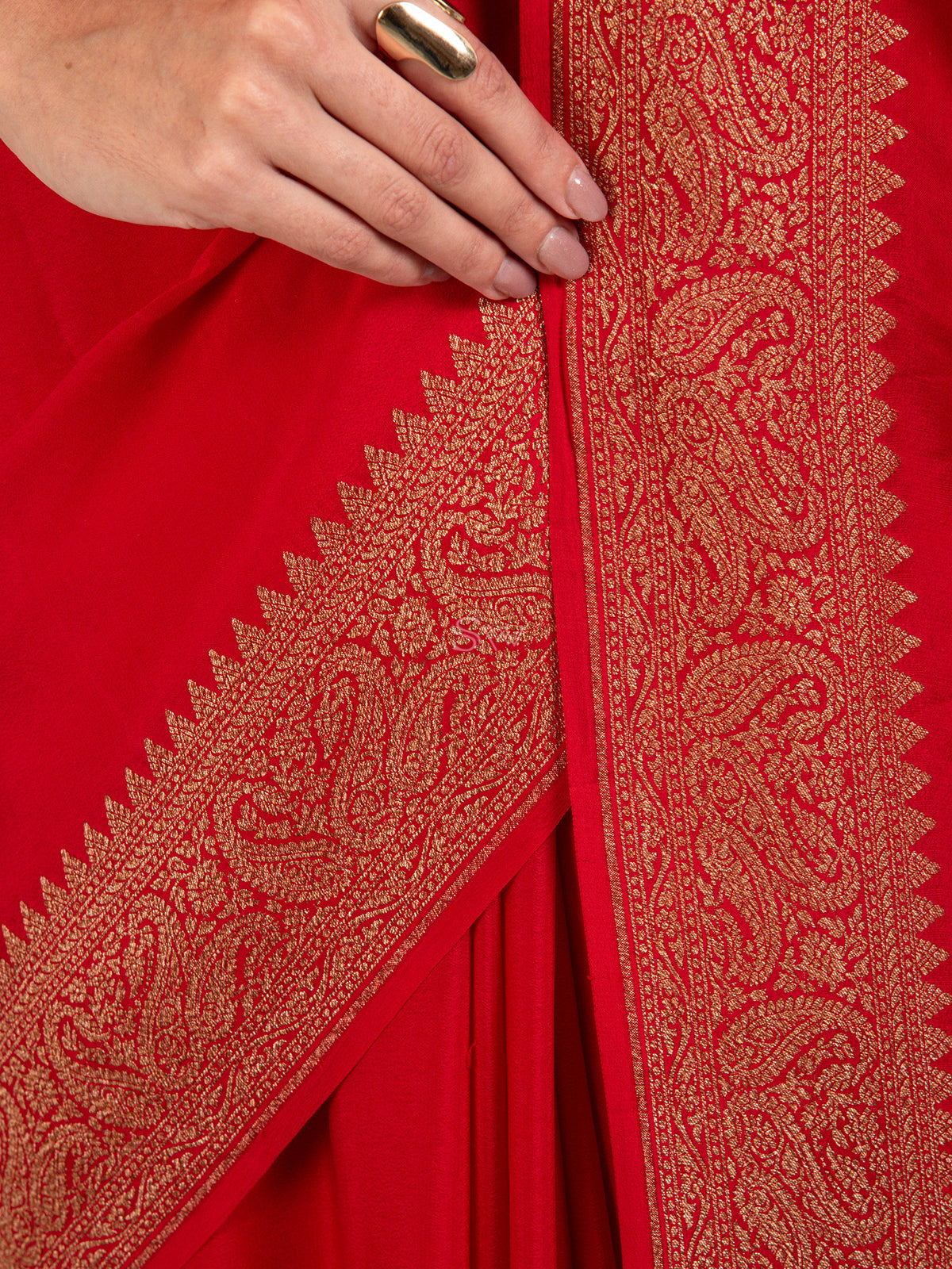 Red Plain Crepe Silk Handloom Banarasi Saree - Sacred Weaves