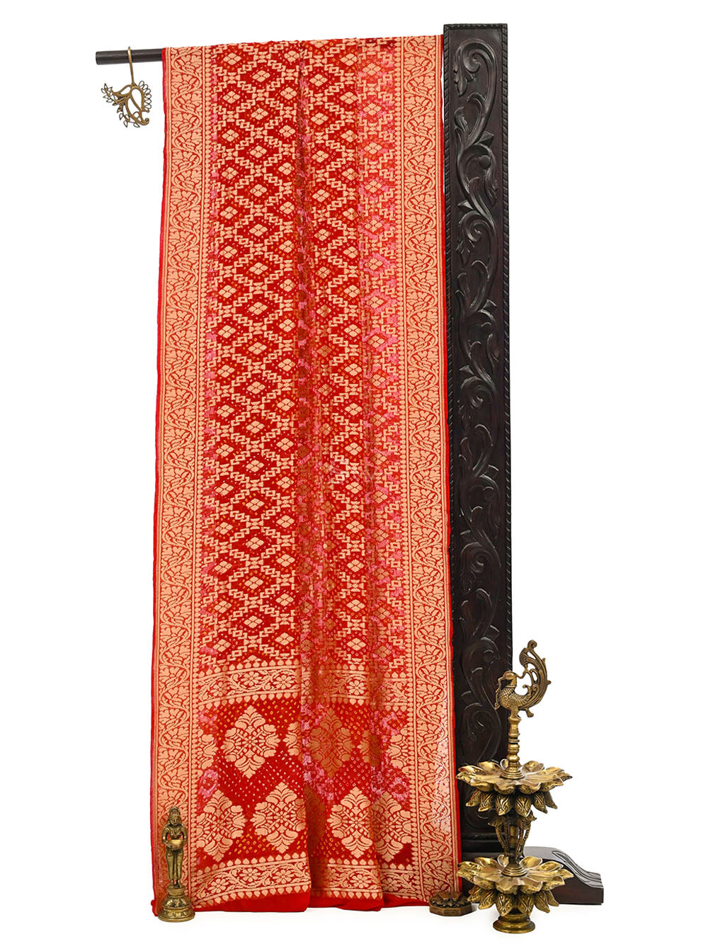 Red Bandhani Khaddi Georgette Handloom Banarasi Saree