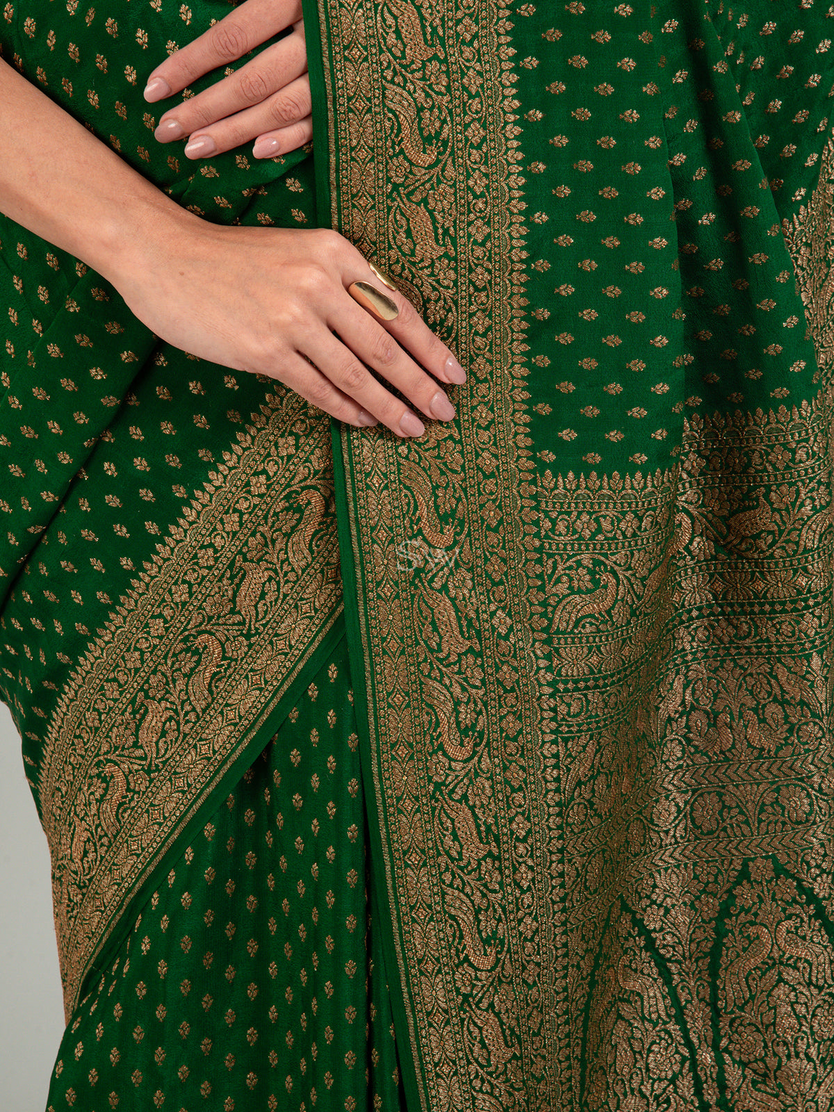 Dark Green Booti Crepe Silk Handloom Banarasi Saree -Sacred Weaves