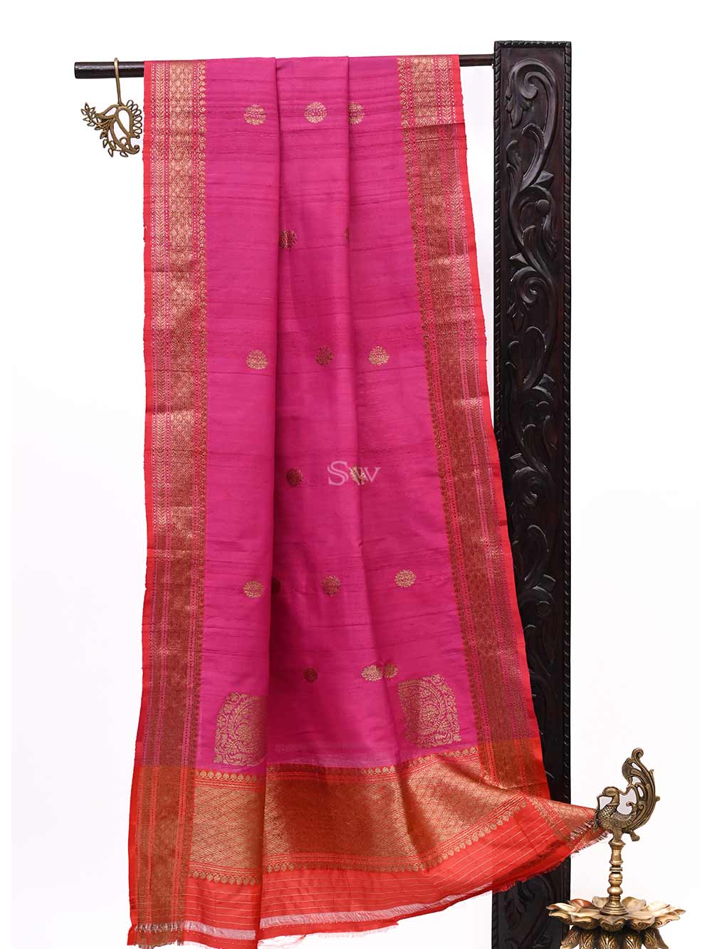 Magenta Boota Tussar Silk Handloom Banarasi Dupatta - Sacred Weaves