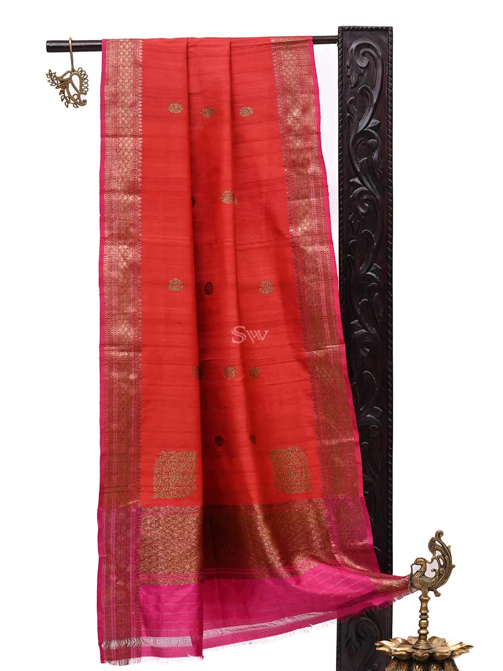 Red Boota Tussar Silk Handloom Banarasi Dupatta - Sacred Weaves
