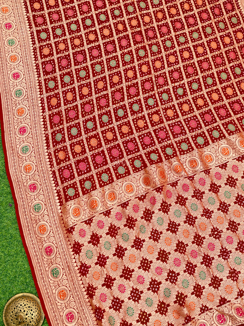 Dark Maroon Bandhani Khaddi Georgette Handloom Banarasi Saree - Sacred Weaves