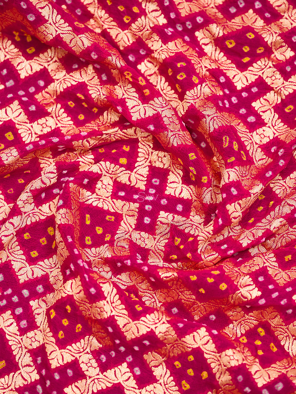Magenta Bandhani Khaddi Georgette Handloom Banarasi Saree - Sacred Weaves