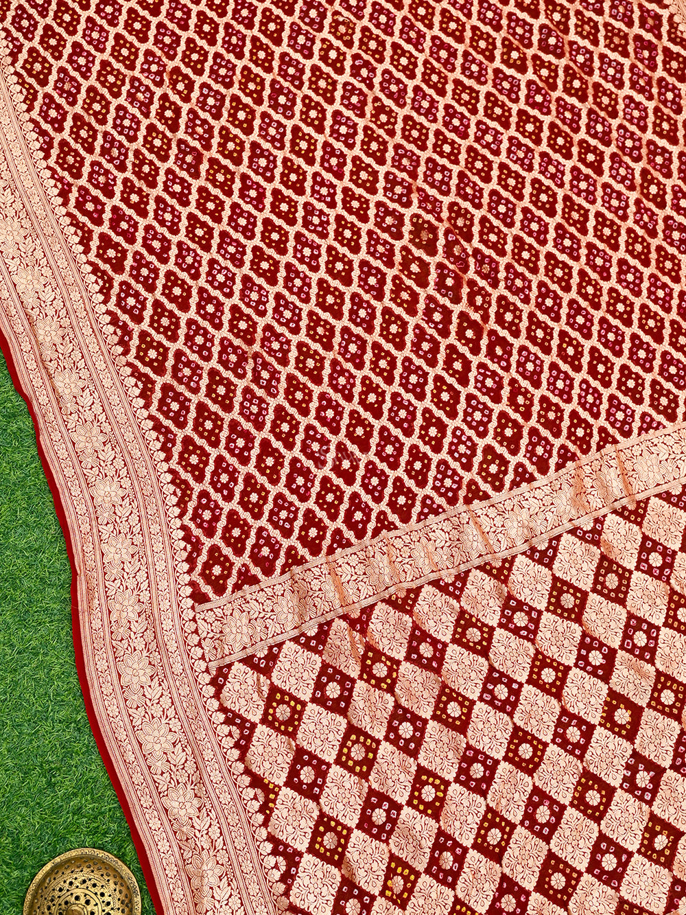 Dark Maroon Bandhani Khaddi Georgette Handloom Banarasi Saree - Sacred Weaves