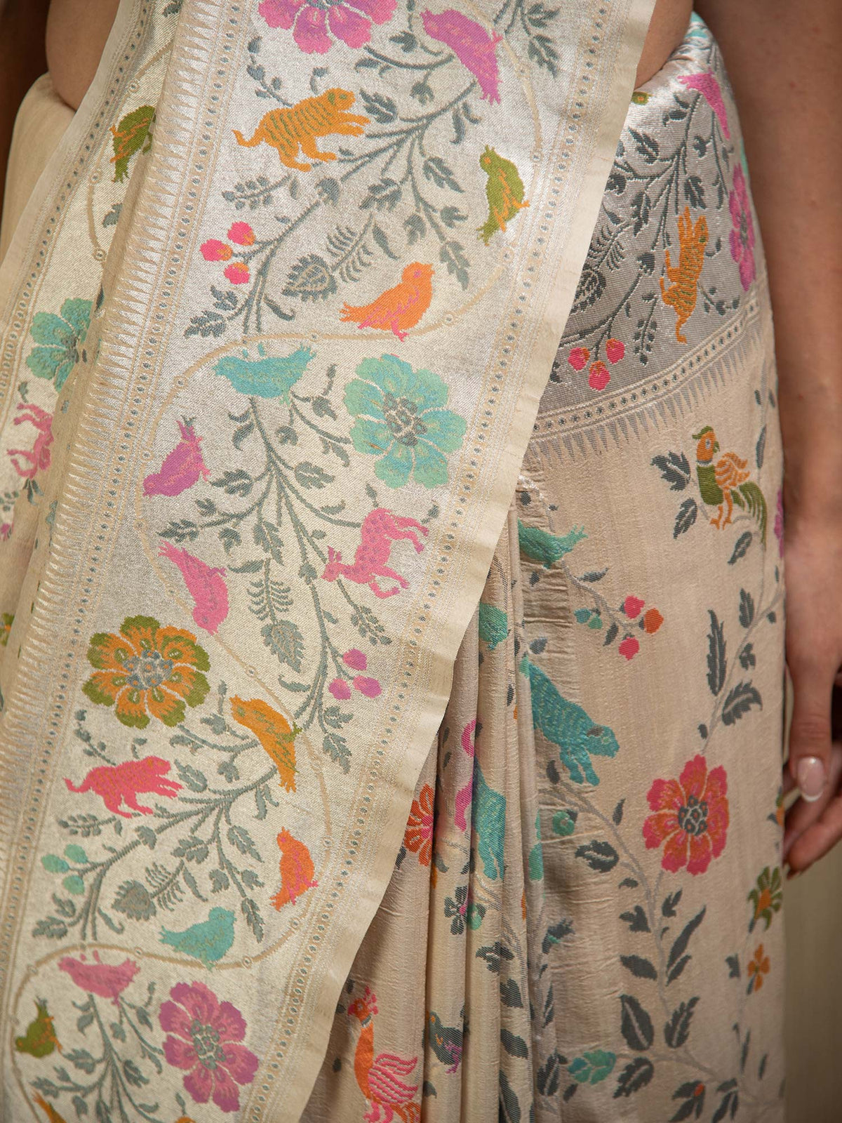 Off White Tussar Georgette Handloom Banarasi Saree