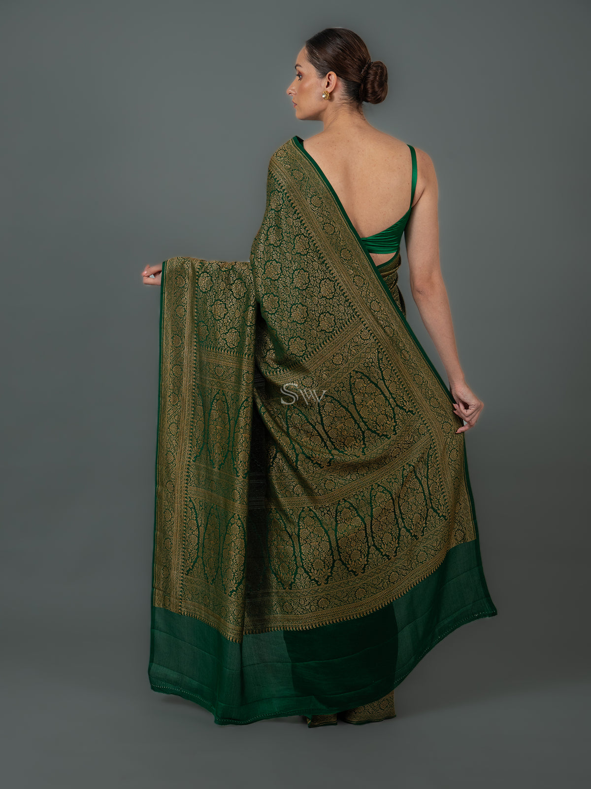 Bottle Green Jaal Crepe Silk Handloom Banarasi Saree - Sacred Weaves