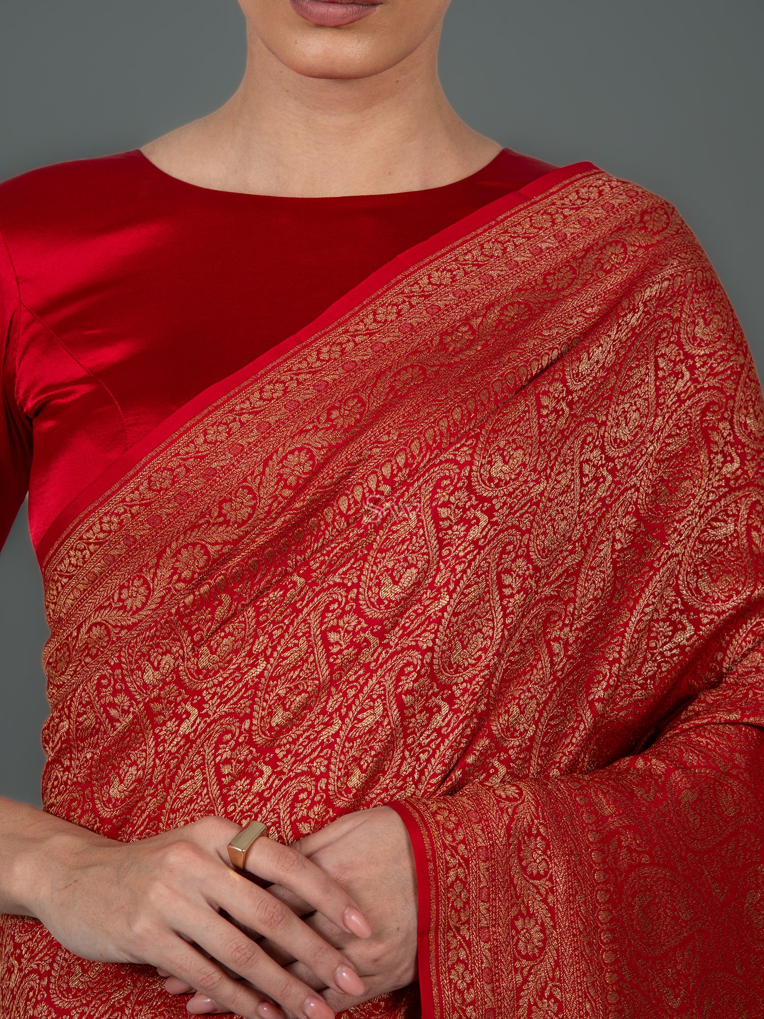 Red Jaal Crepe Silk Handloom Banarasi Saree - Sacred Weaves