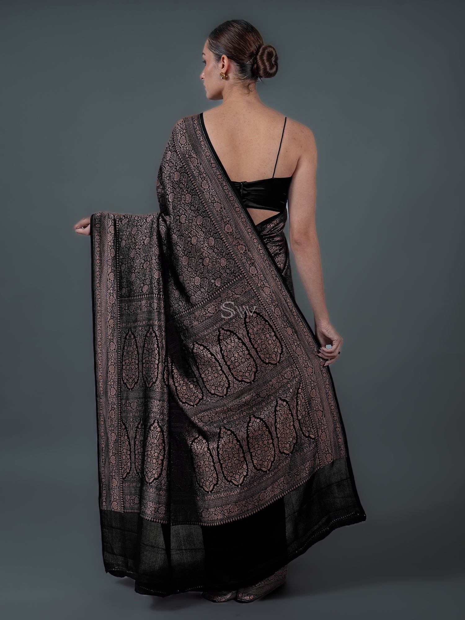 Black Jaal Crepe Silk Handloom Banarasi Saree - Sacred Weaves