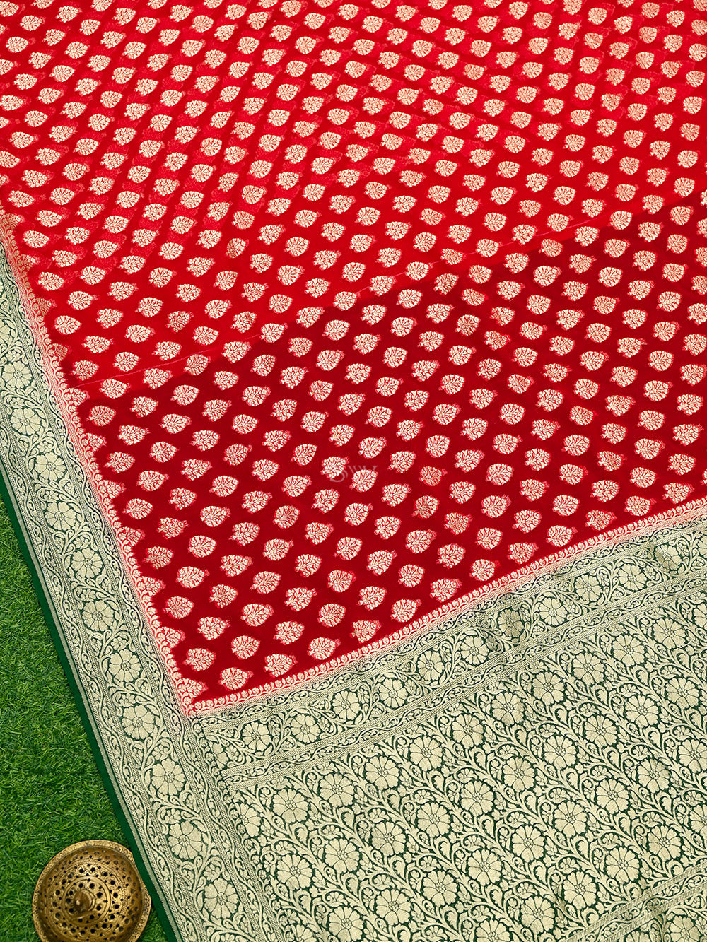 Red Booti Khaddi Georgette Handloom Banarasi Saree - Sacred Weaves