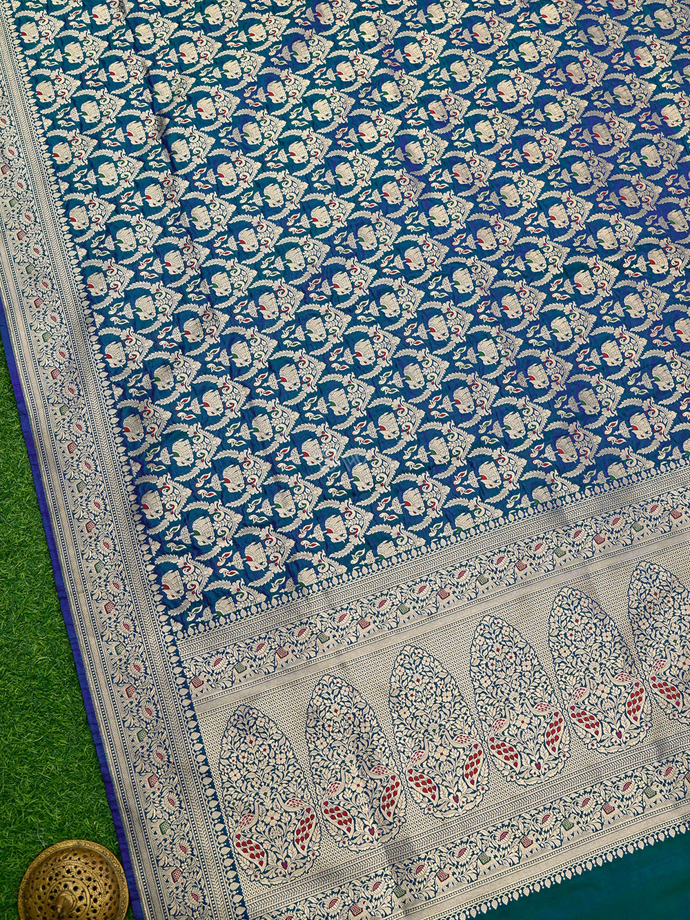Royal Blue Green Shikargah Brocade Katan Silk Handloom Banarasi Dupatta