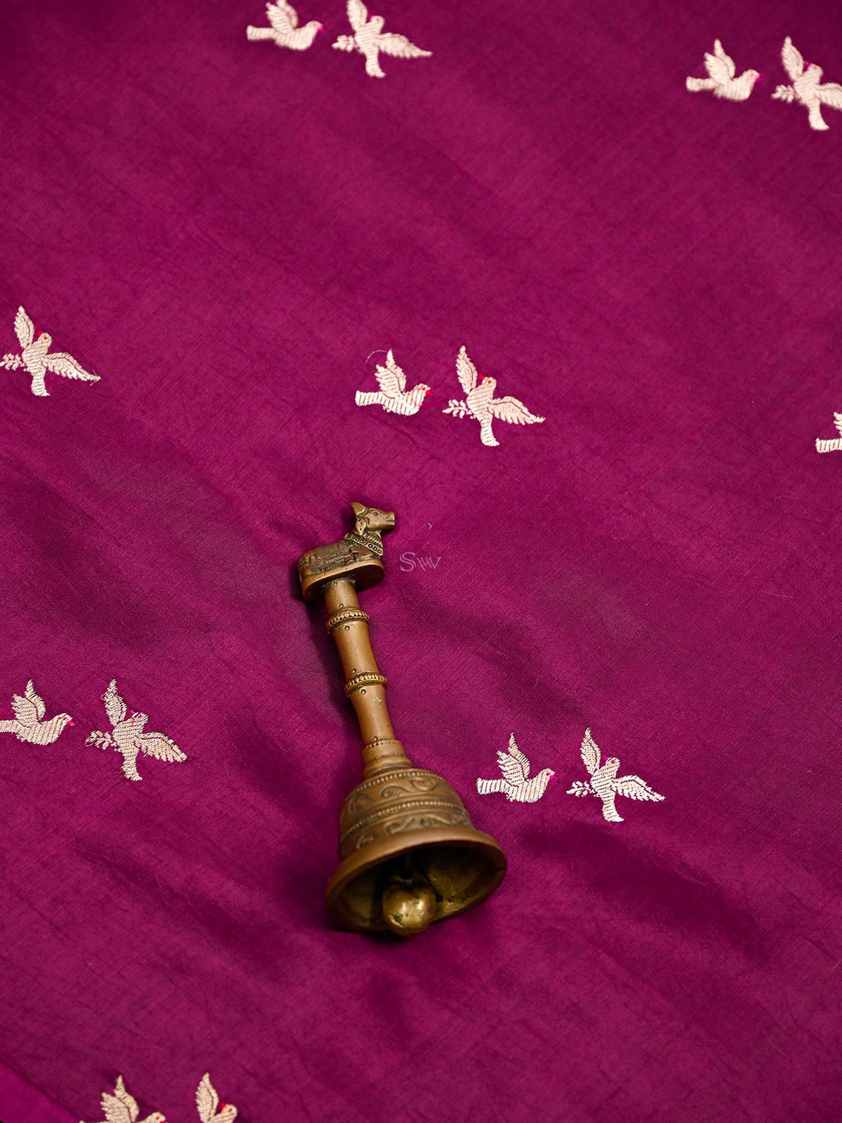 Dark Magenta Meenakari Booti Katan Silk Handloom Banarasi Saree