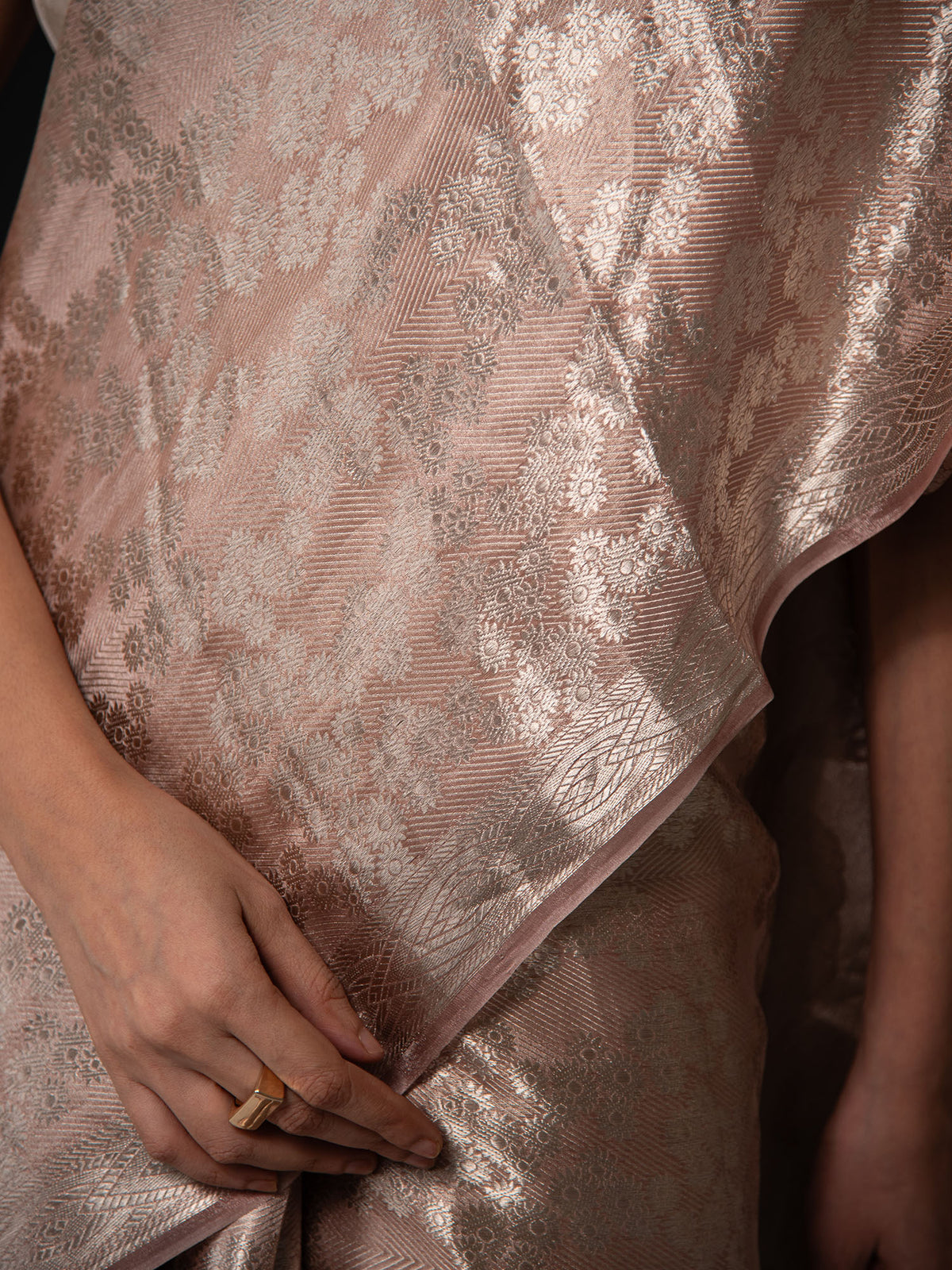 Dusky Pink Tissue Brocade Handloom Banarasi Saree - Sacred Weaves