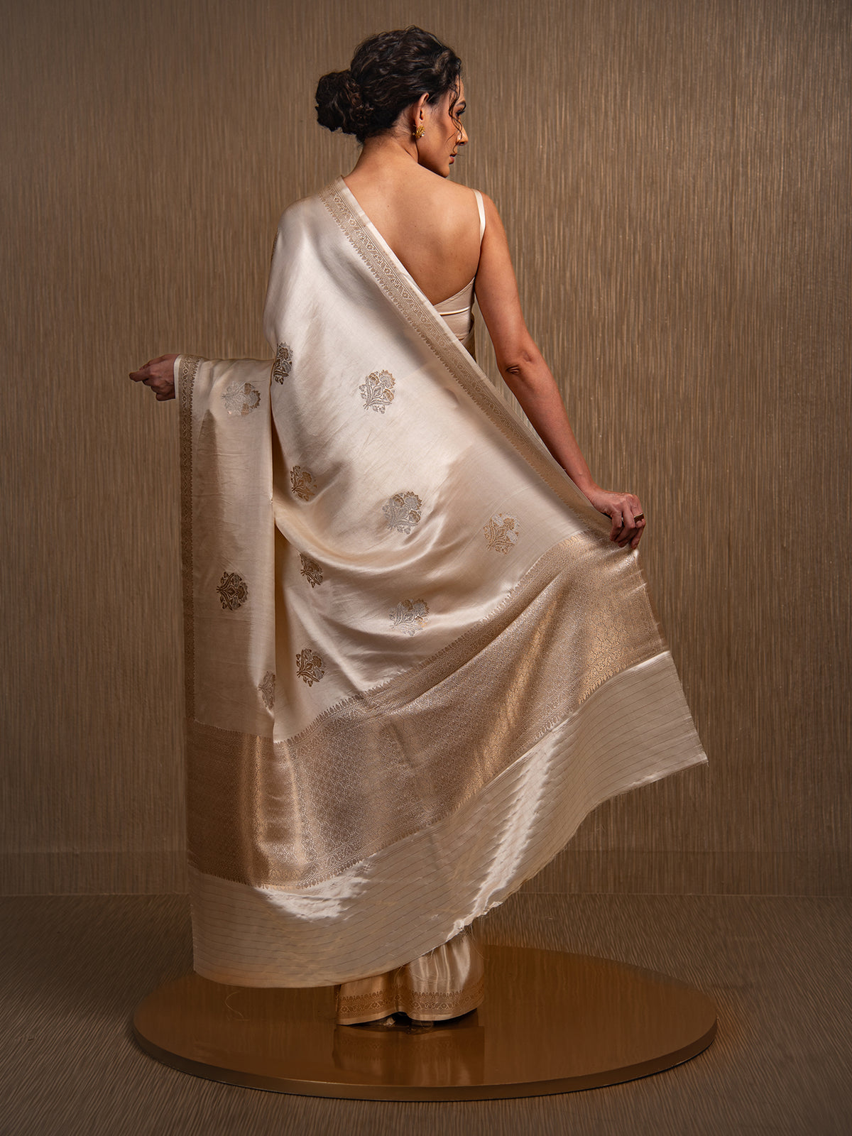 Cream Sona Roopa Boota Satin Silk Handloom Banarasi Saree - Sacred Weaves