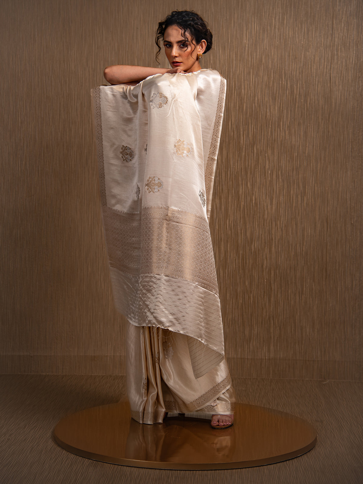 Cream Sona Roopa Boota Satin Silk Handloom Banarasi Saree - Sacred Weaves