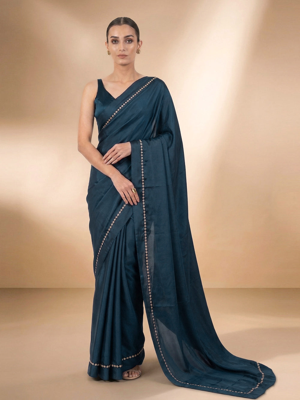 Midnight Blue Embroidery Border Silk Handloom Saree - Sacred Weaves