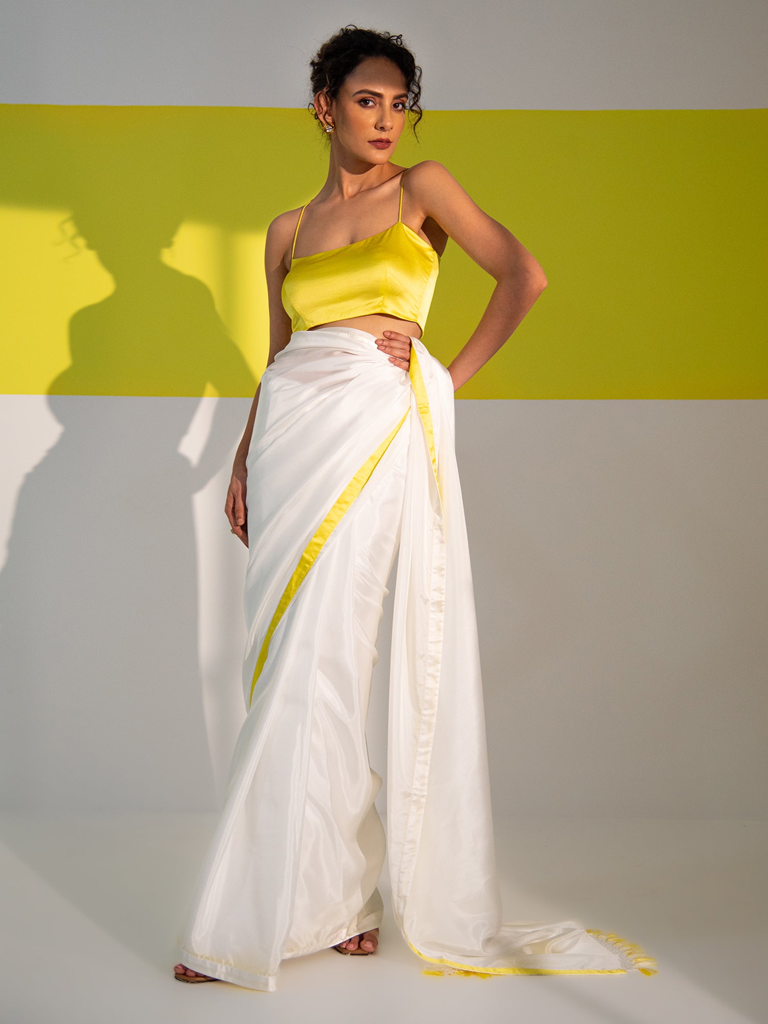 White Contrast Plain Silk Handloom Saree - Sacred Weaves