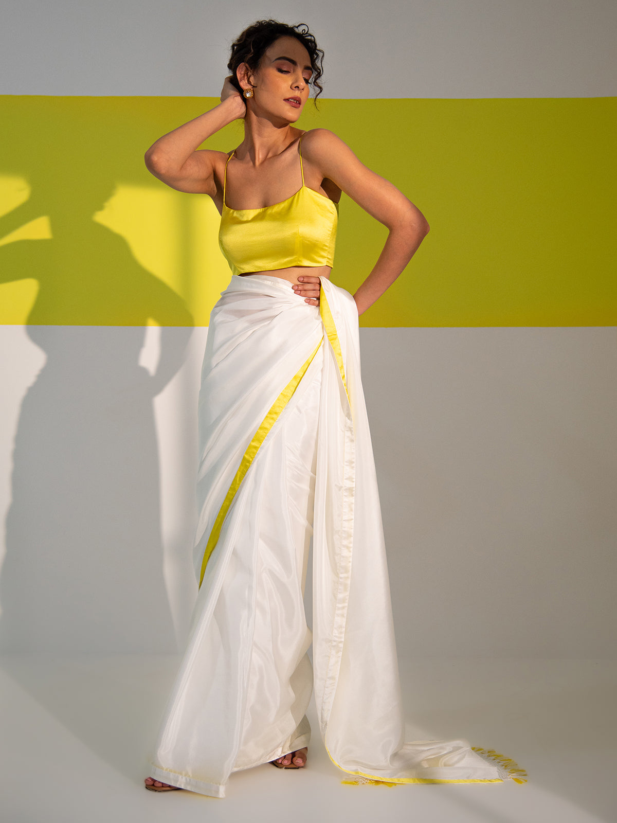 White Contrast Plain Silk Handloom Saree - Sacred Weaves