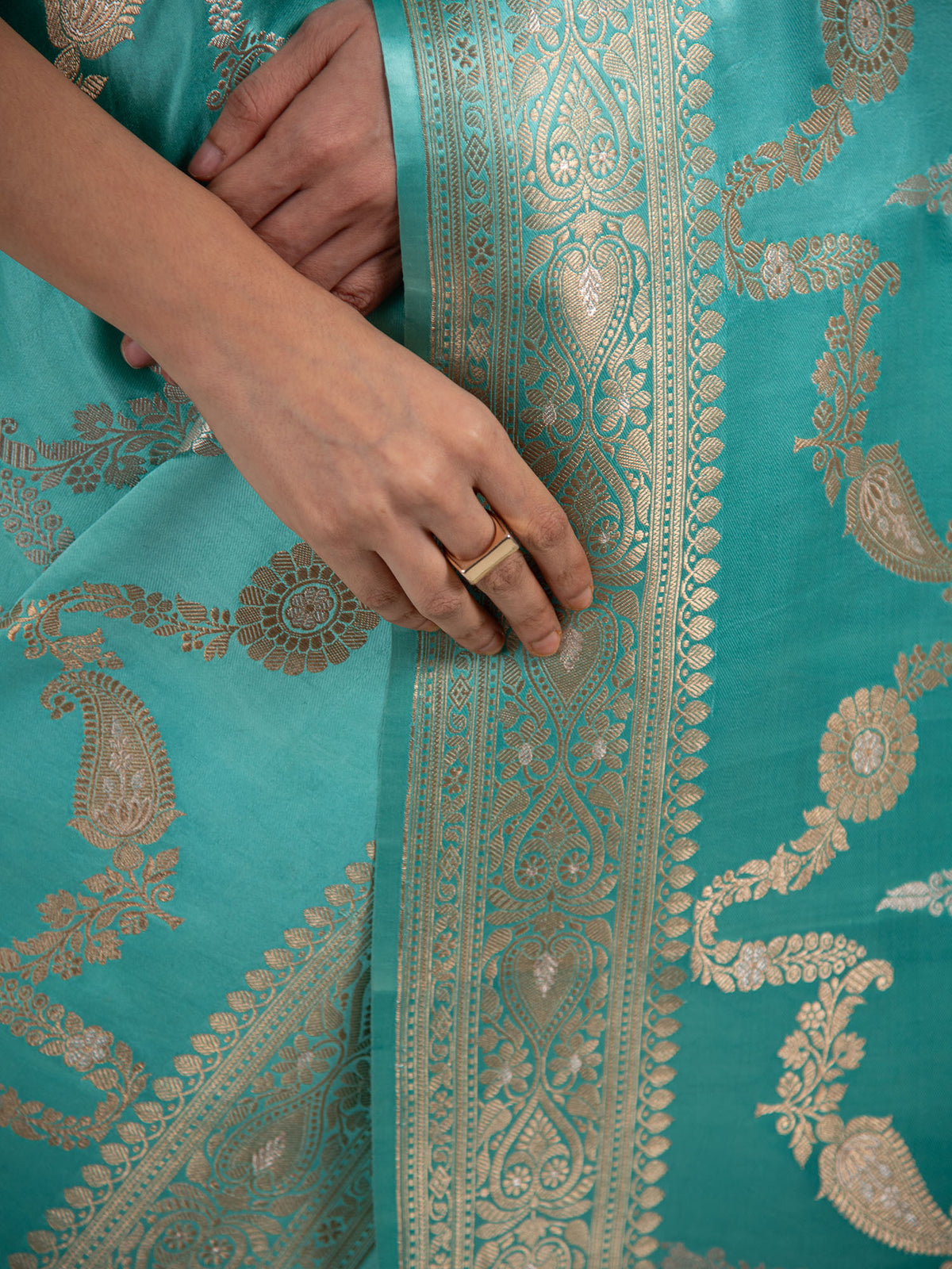 Aqua Green Satin Sona Roopa Jaal Handloom Banarasi Saree