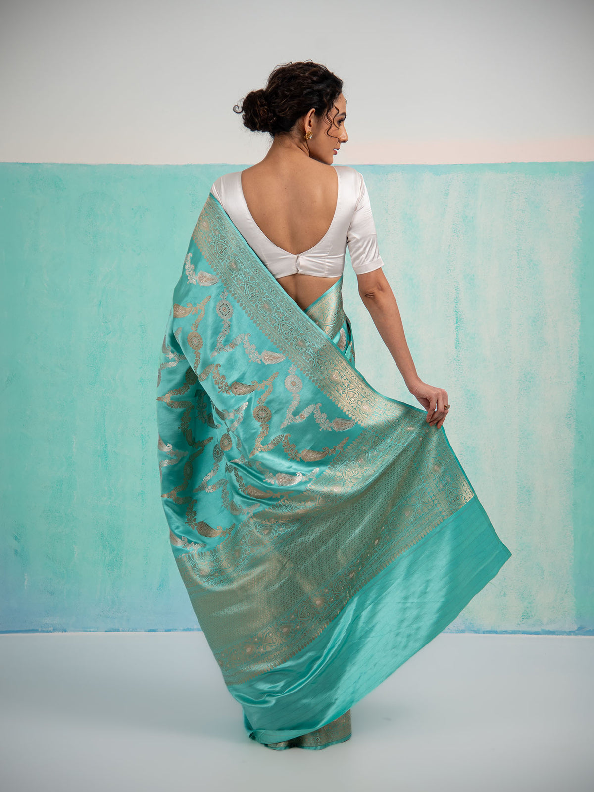 Aqua Green Satin Sona Roopa Jaal Handloom Banarasi Saree - Sacred Weaves
