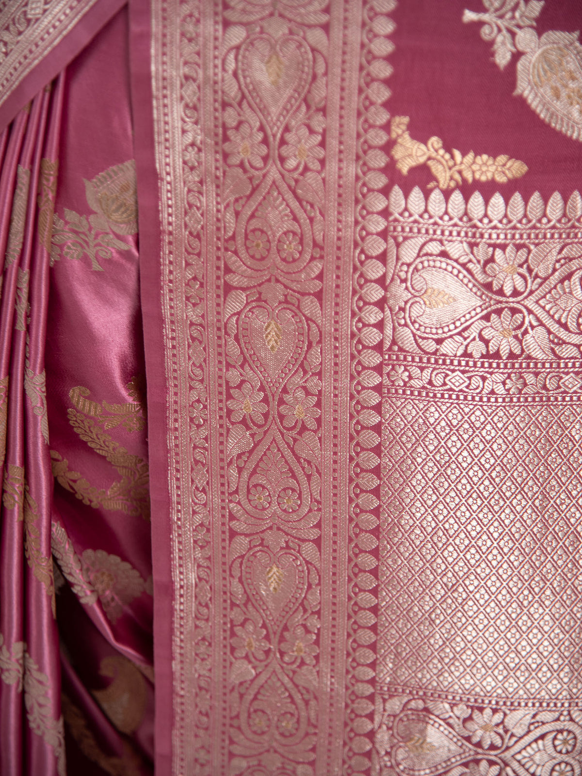 Onion Pink Satin Sona Roopa Jaal Handloom Banarasi Saree