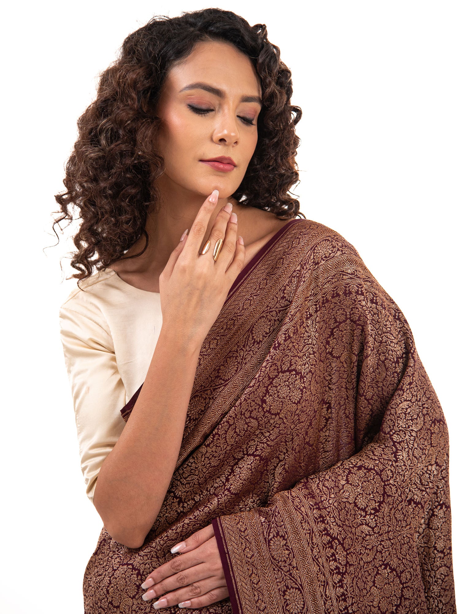 Brown Jaal Crepe Silk Handloom Banarasi Saree - Sacred Weaves