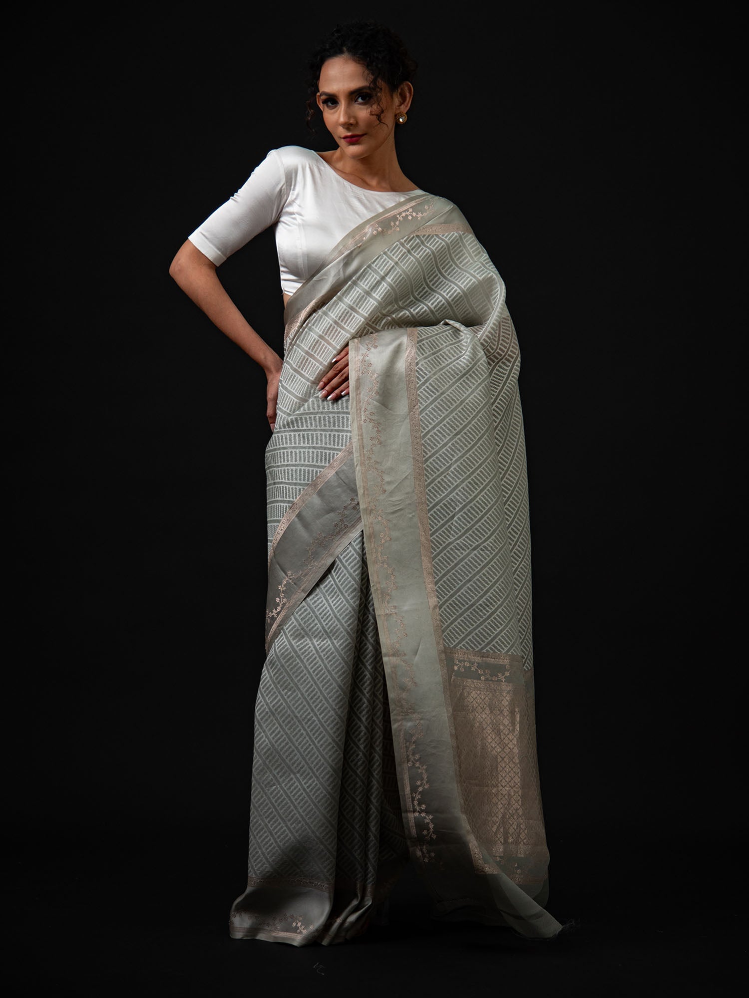 Pastel Grey Organza Handloom Banarasi Saree - Sacred Weaves