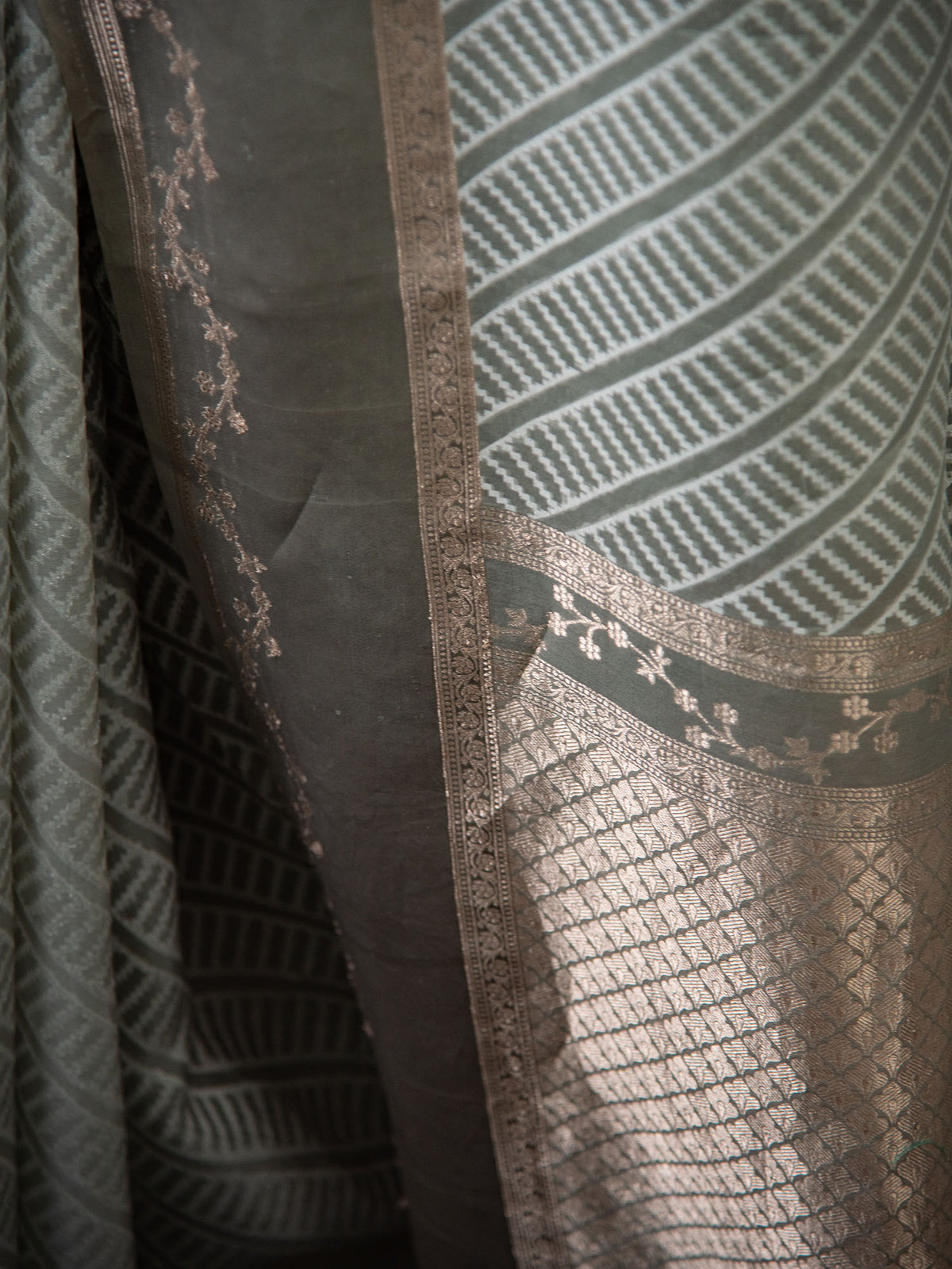Pastel Grey Organza Handloom Banarasi Saree - Sacred Weaves