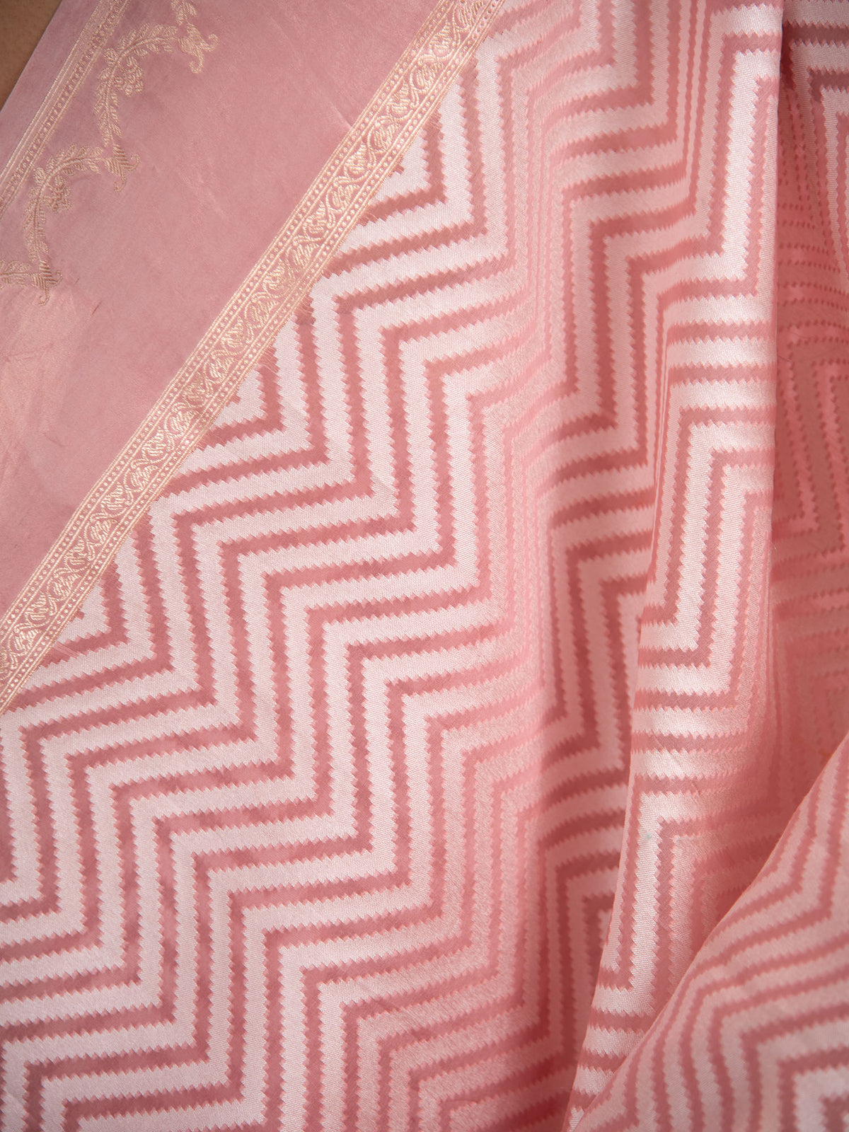Pastel Pink Organza Handloom Banarasi Saree - Sacred Weaves