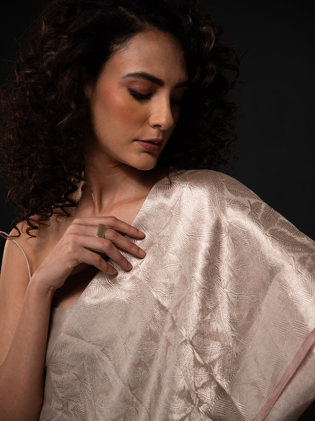 Dusky Pink Tissue Brocade Handloom Banarasi Saree - Sacred Weaves