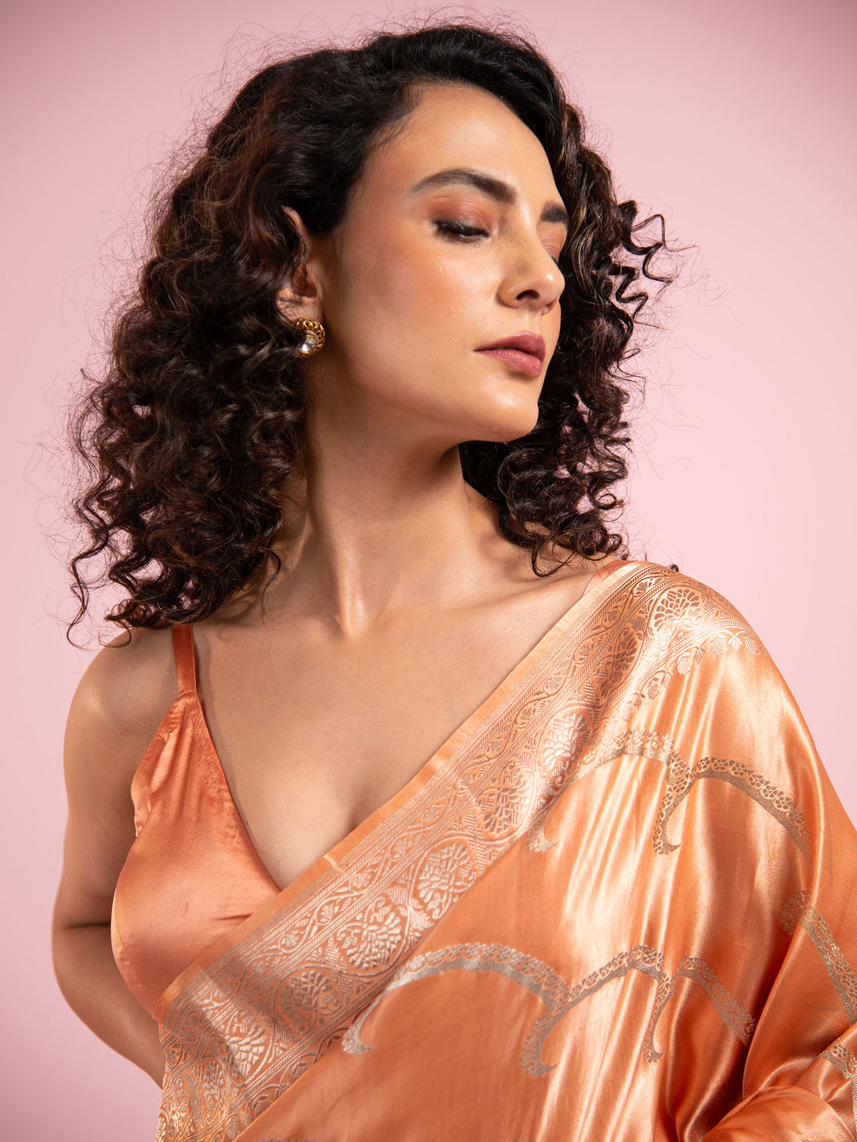 Peach Satin Sona Roopa Leheriya Handloom Banarasi Saree - Sacred Weaves