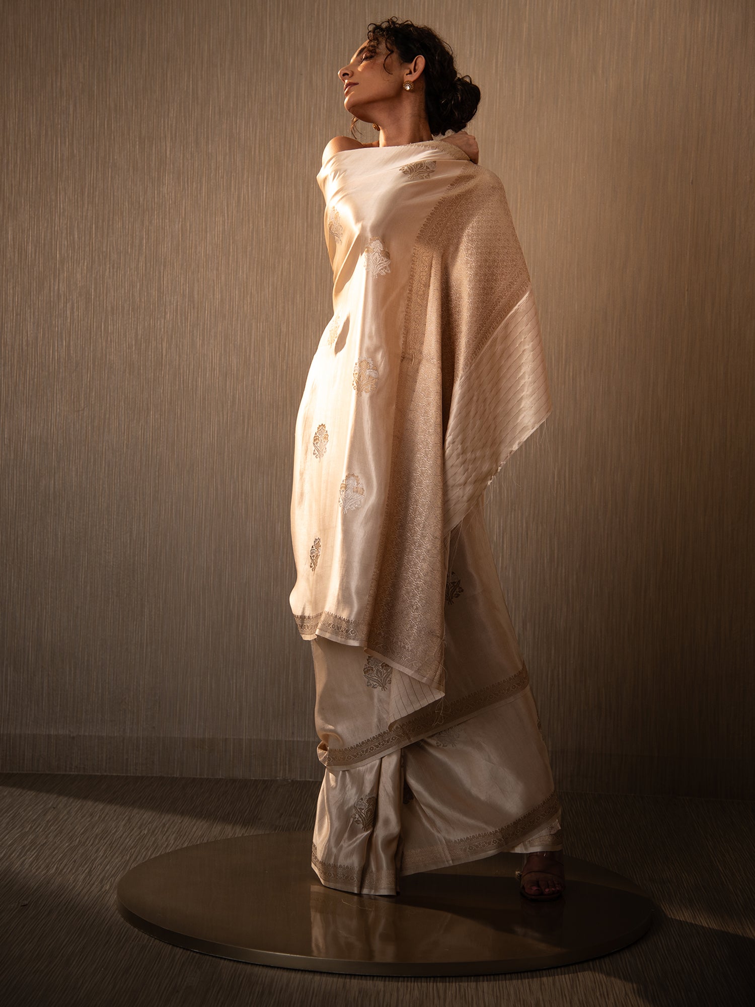 Cream Sona Roopa Boota Satin Silk Handloom Banarasi Saree - Sacred Weaves