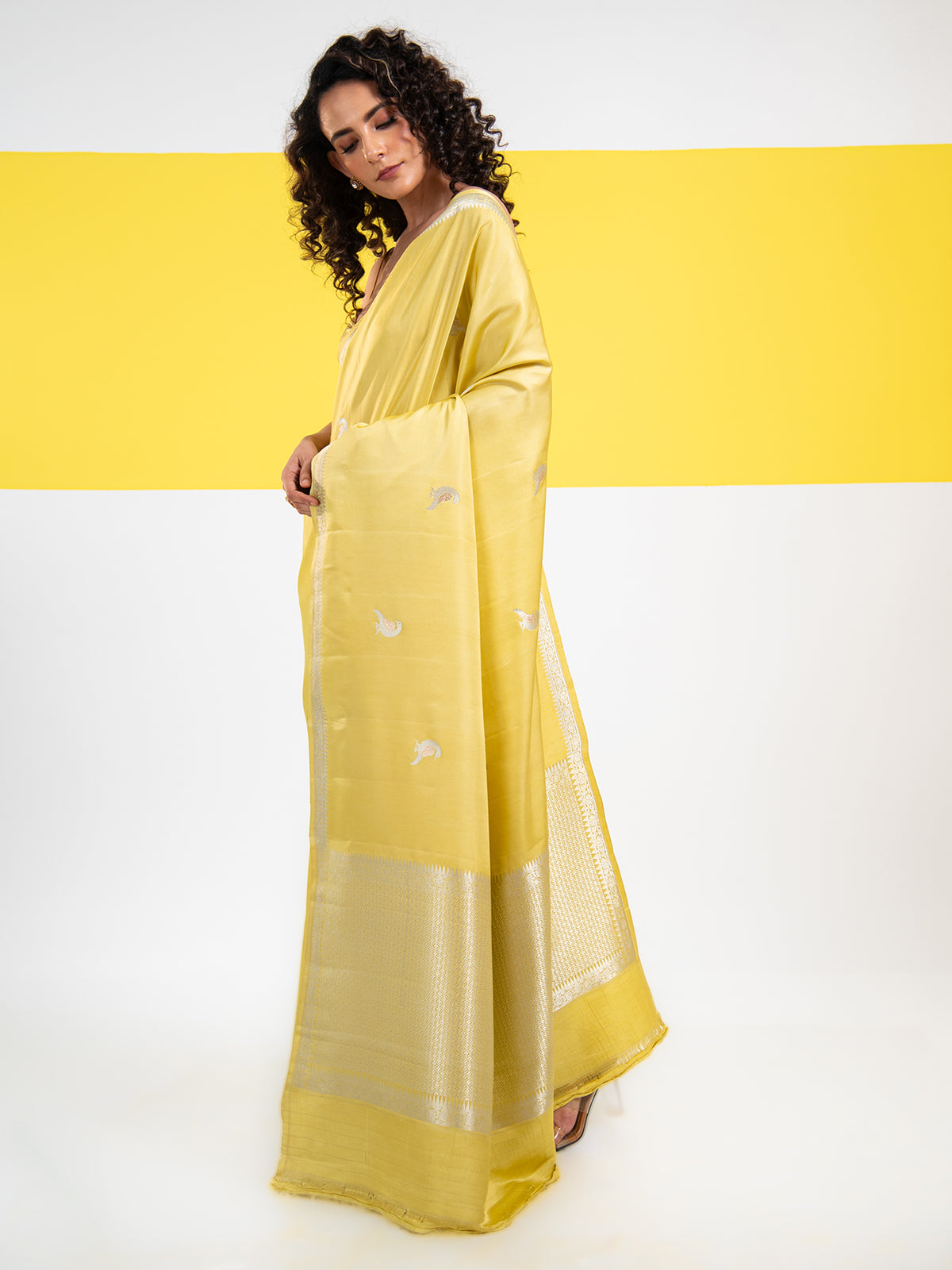 Lime Yellow Shikargah Boota Satin Silk Handloom Banarasi Saree - Sacred Weaves