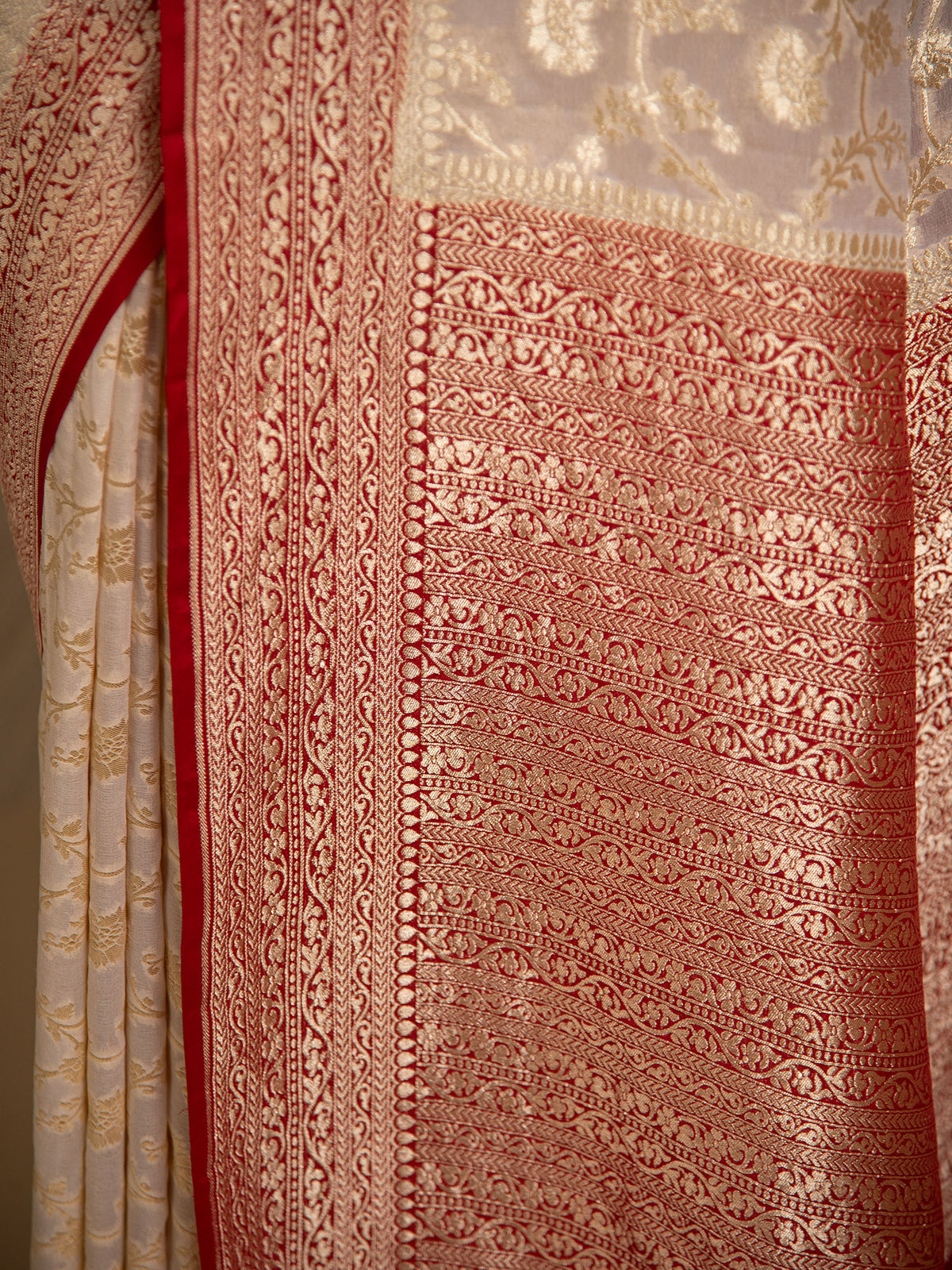 Off-White Jaal Khaddi Georgette Handloom Banarasi Saree