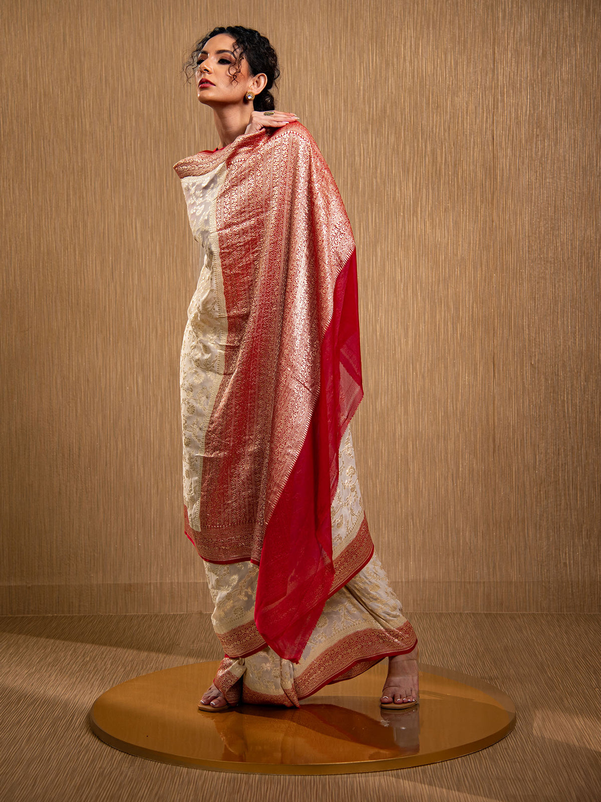 Off-White Jaal Khaddi Georgette Handloom Banarasi Saree