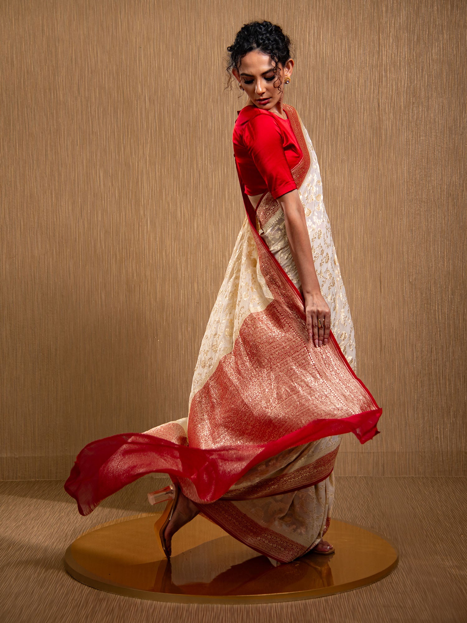 Off-White Jaal Khaddi Georgette Handloom Banarasi Saree - Sacred Weaves