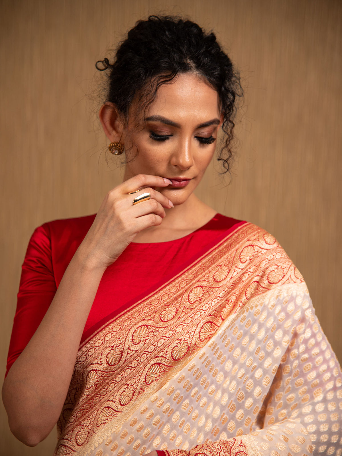 Light Beige Booti Khaddi Georgette Handloom Banarasi Saree