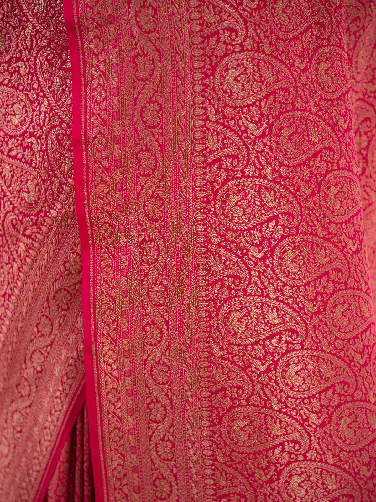 Magenta Jaal Crepe Silk Handloom Banarasi Saree - Sacred Weaves