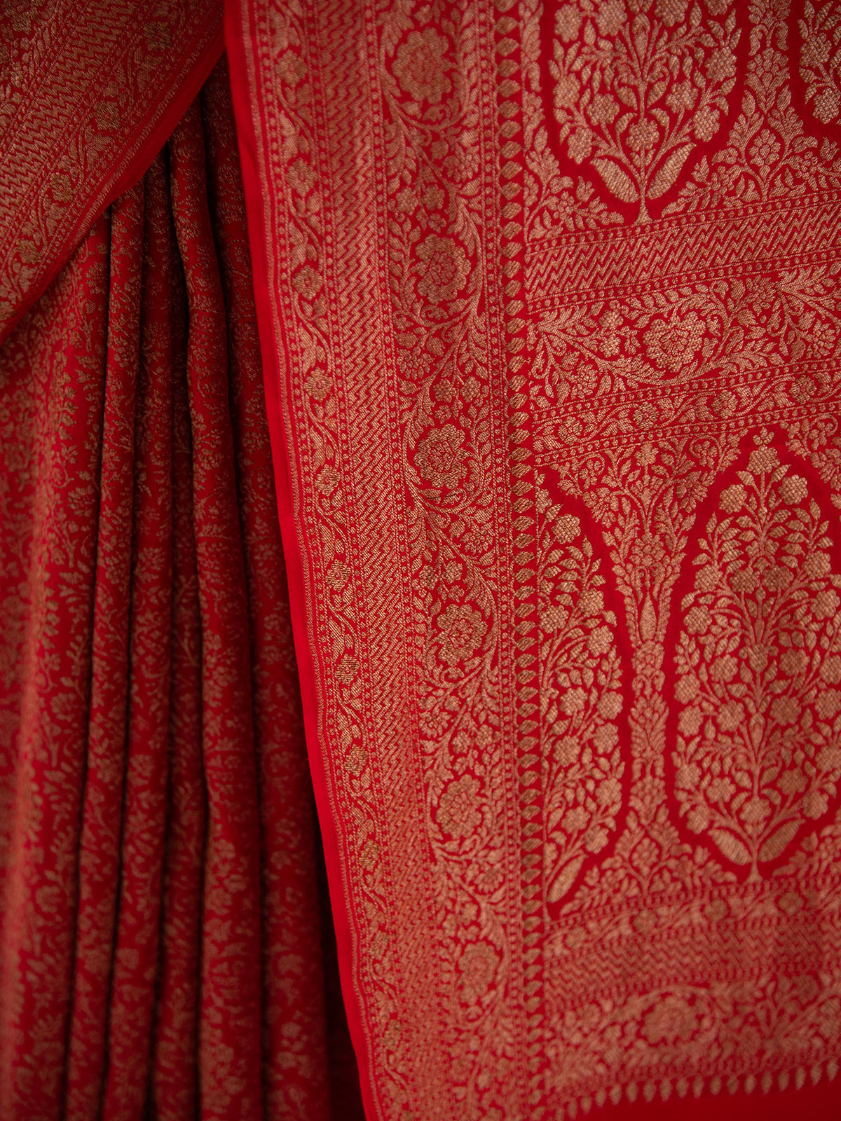 Red Jaal Crepe Silk Handloom Banarasi Saree - Sacred Weaves