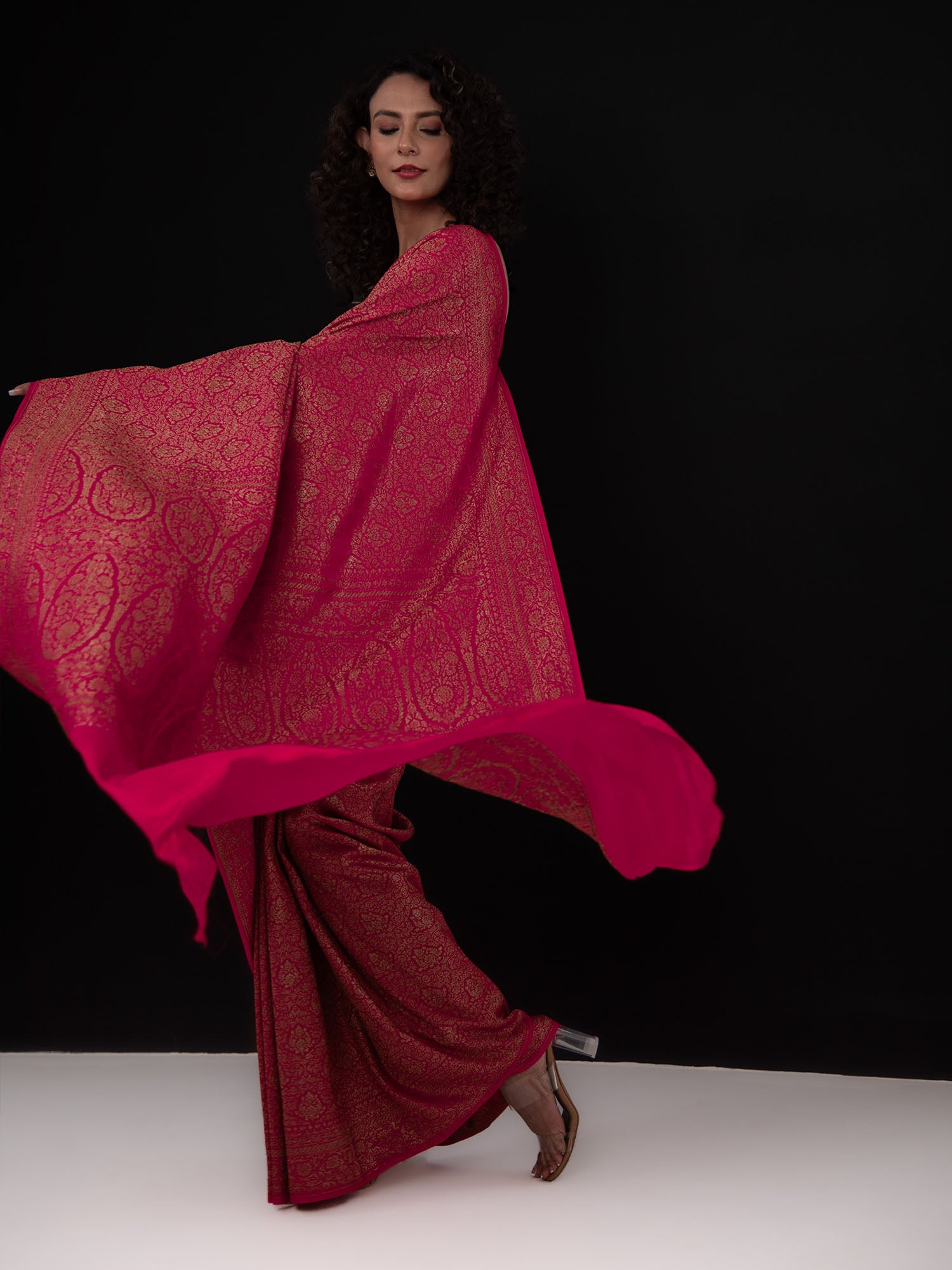 Redish Pink Jaal Crepe Silk Handloom Banarasi Saree - Sacred Weaves